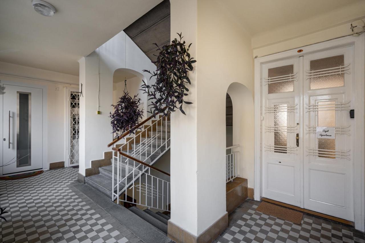 Apartament Liget *